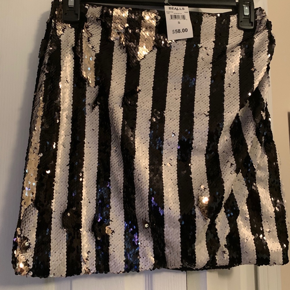 Sequence skirt